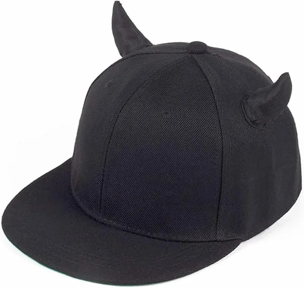 Gorra Unisex Negra con Cuernitos de Diablito 𝗗𝗘𝗩𝗜𝗟 • CAP
